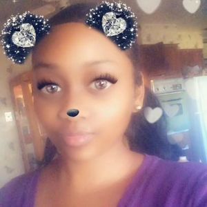 Meet your Posher, Karlitha